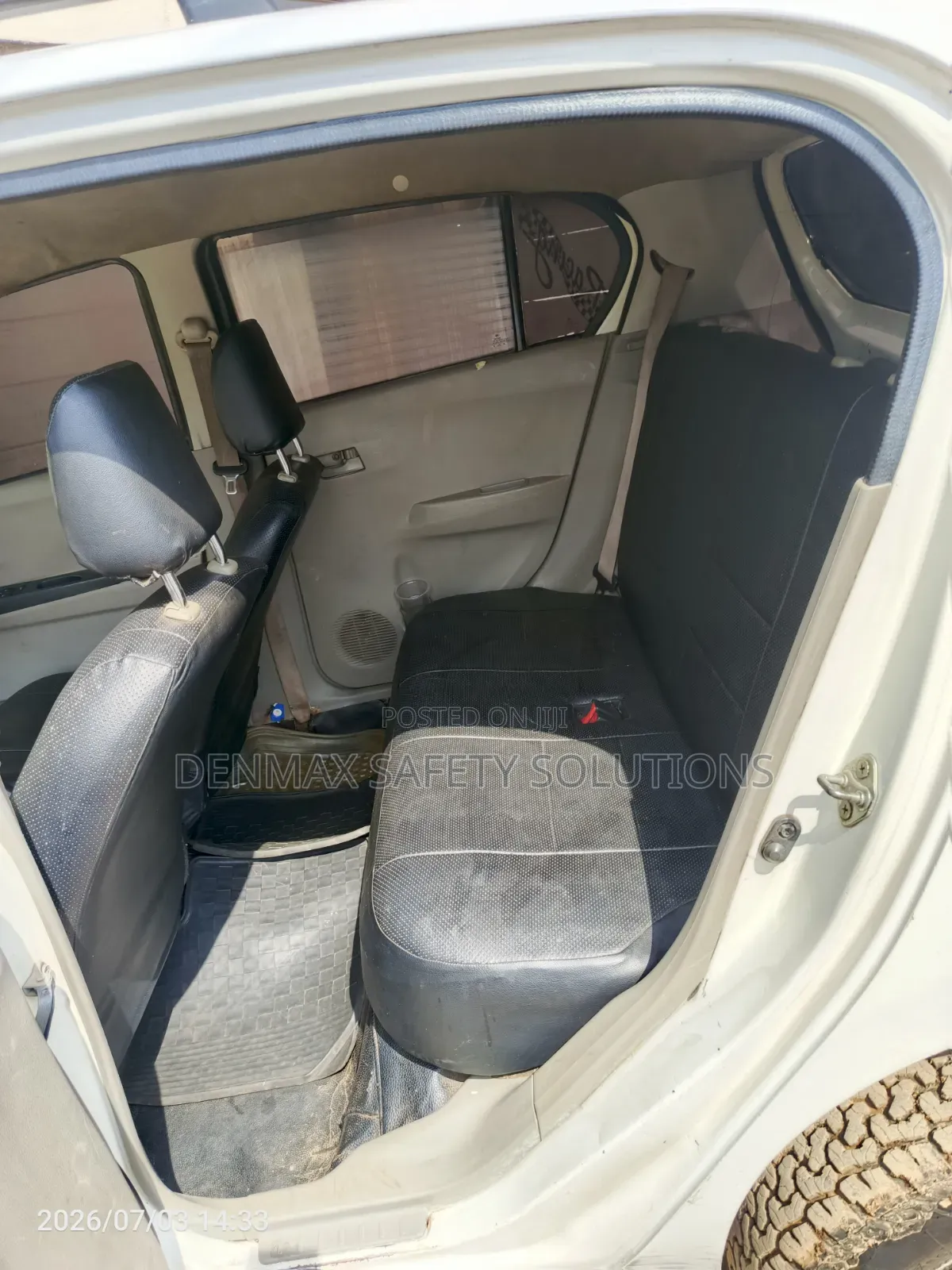 Daihatsu Mira 2012 White