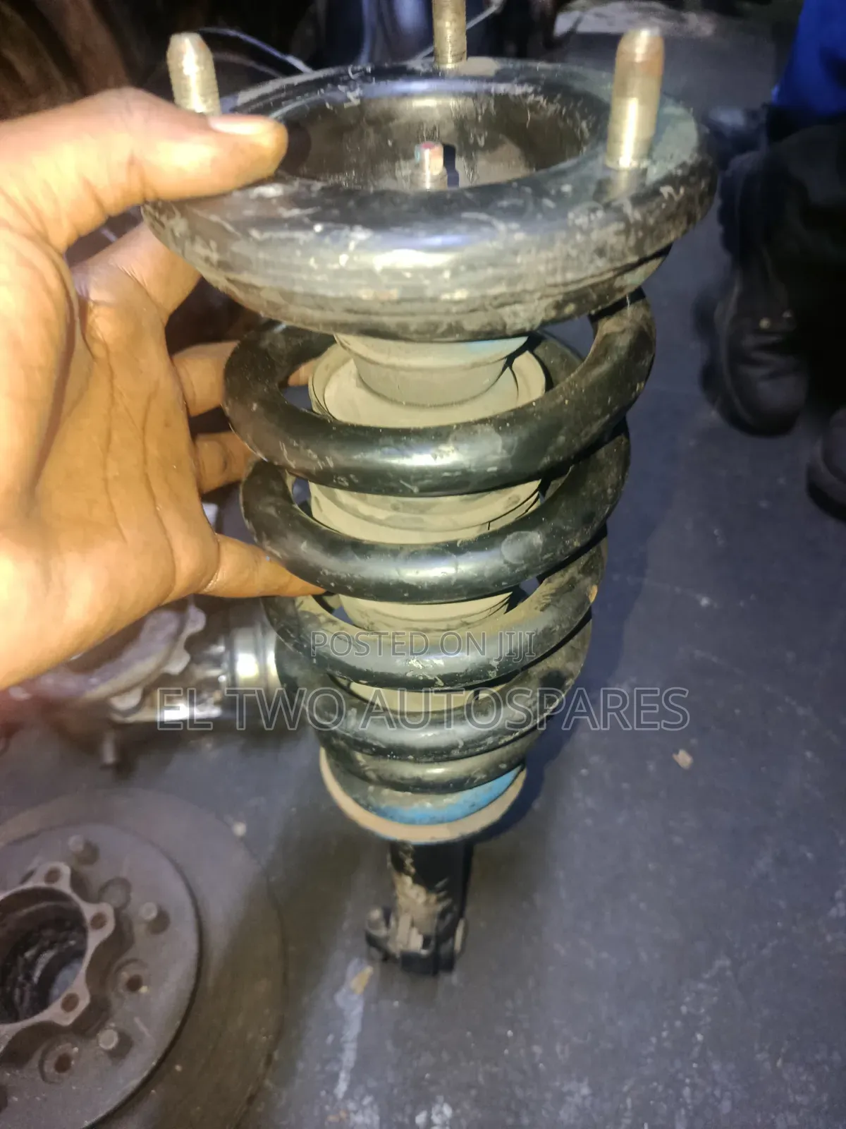 Mitsubishi Pajero Sports Front Shocks