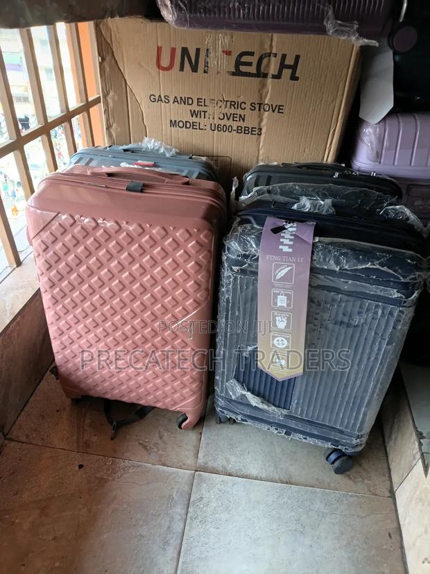 Small Travel Suitcase – Lightweight - thumbnail 2