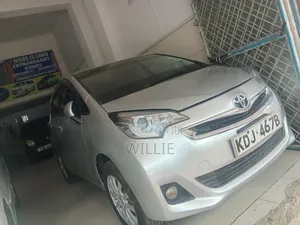 Toyota Ractis 2015 Silver