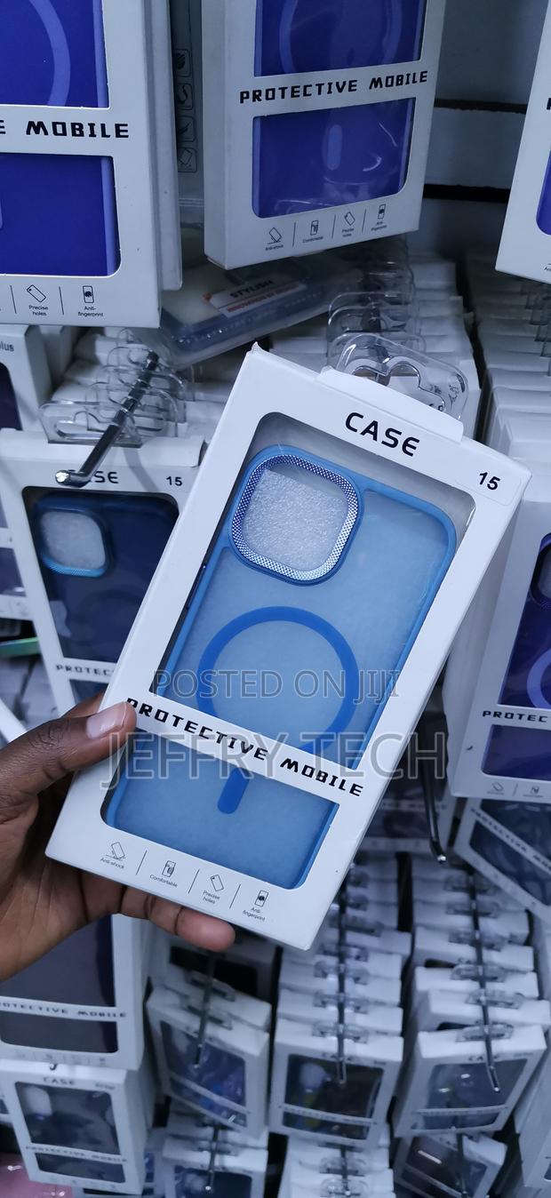 iPhone 15 Semi-Transparent Material Case - thumbnail 2