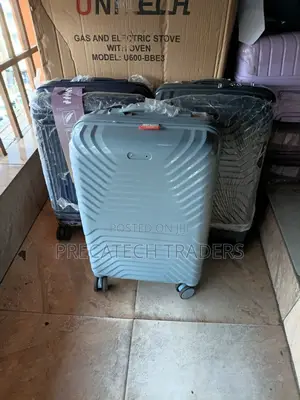 Small Cabin Suitcase – 20 Inch Hard Shell Luggage