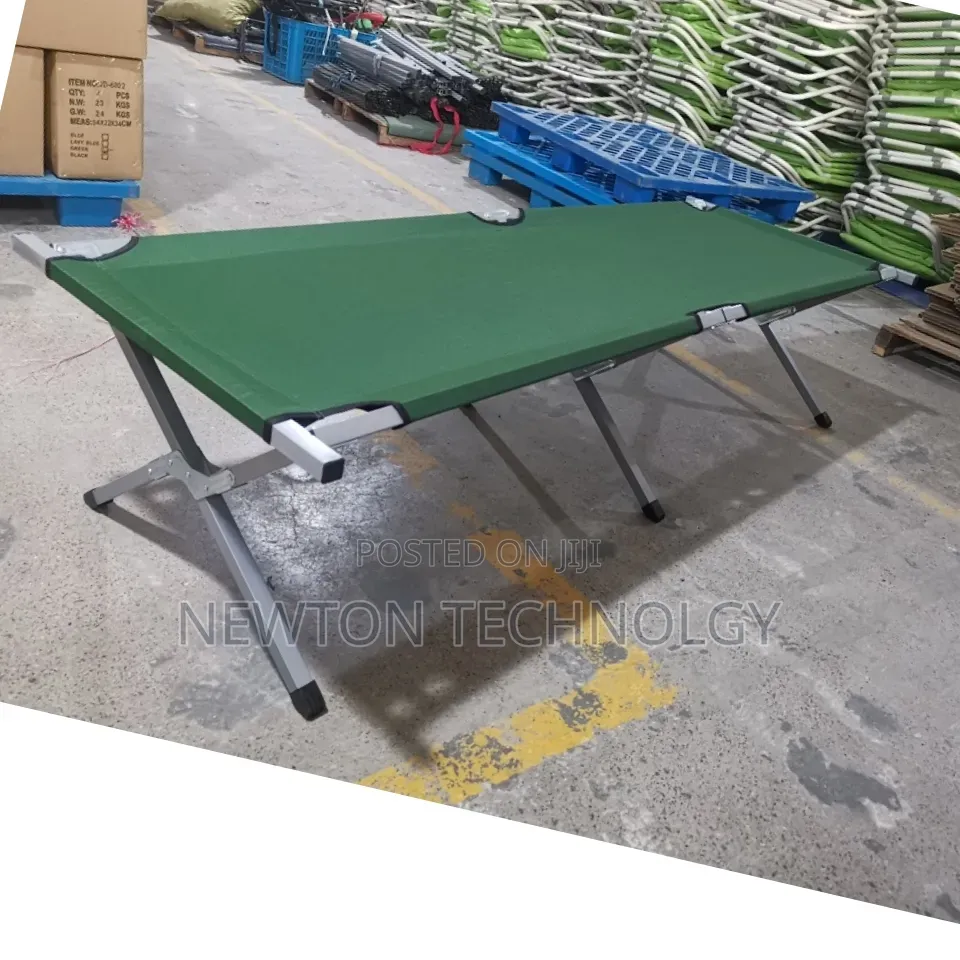 *Foldable Camping Bed Availlable Colours Navy Blue and Green*