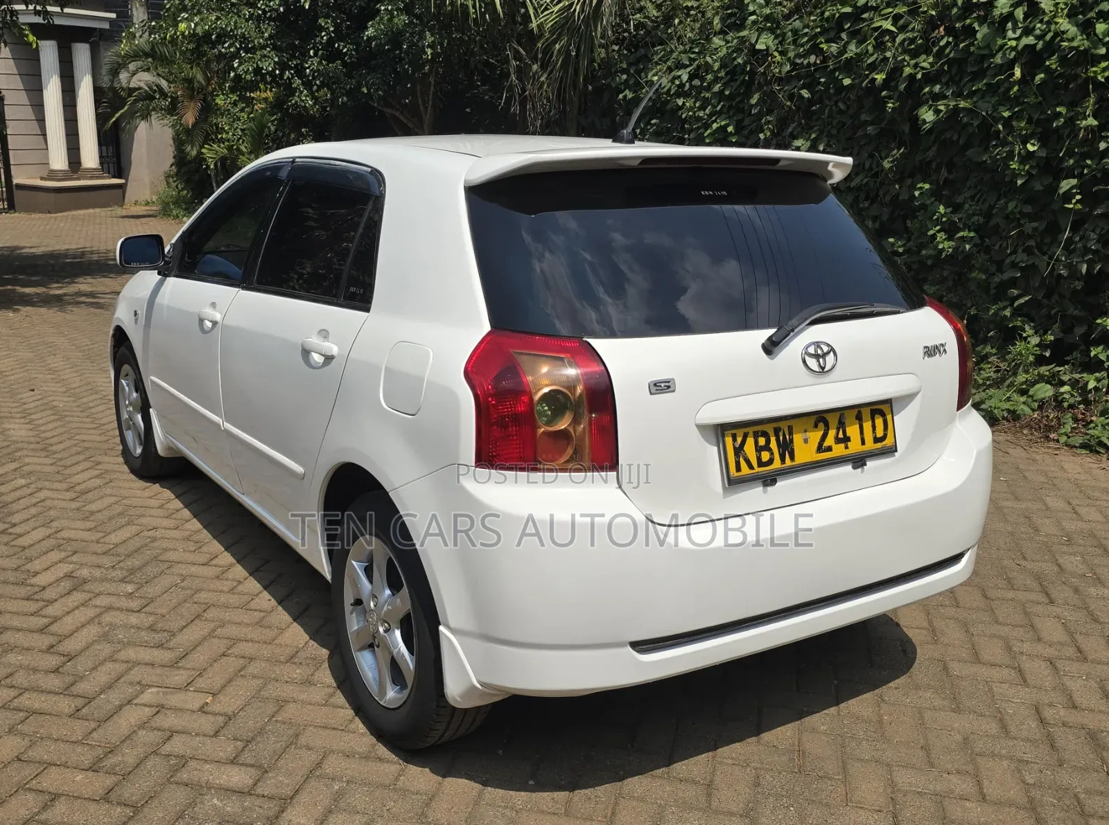 Toyota Corolla RunX 2006 White