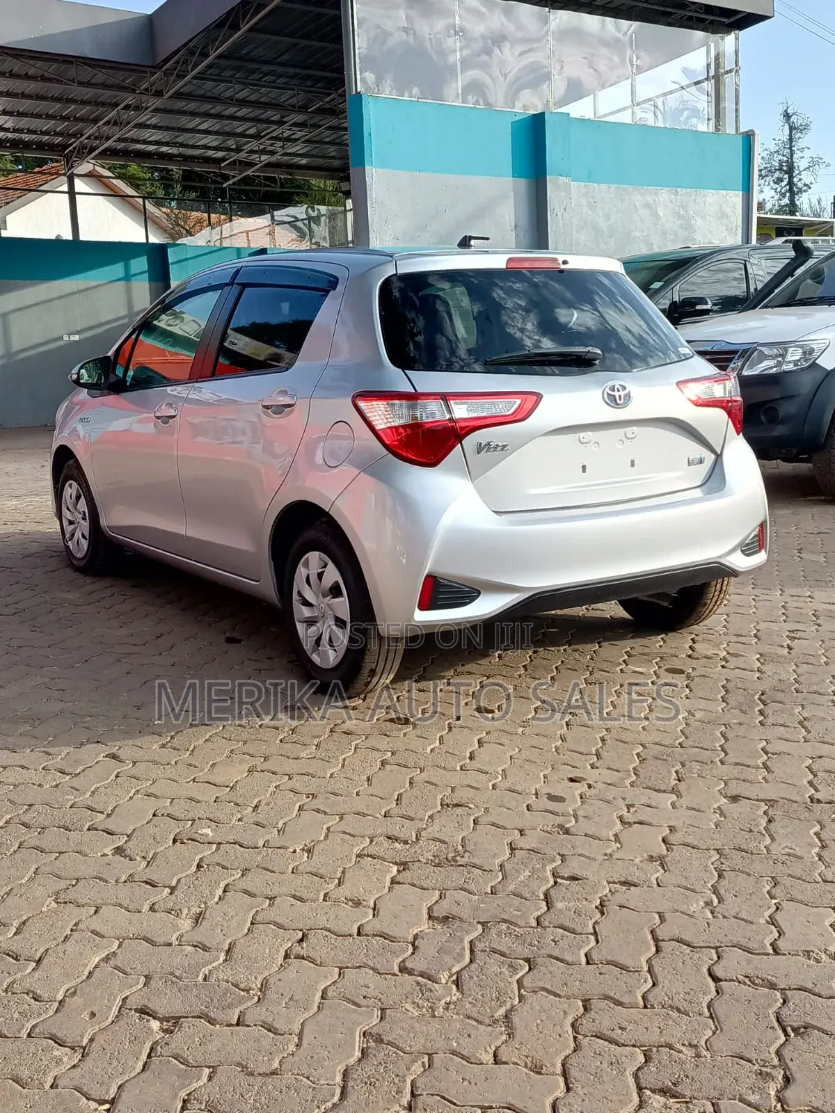 Toyota Vitz 2019 Silver