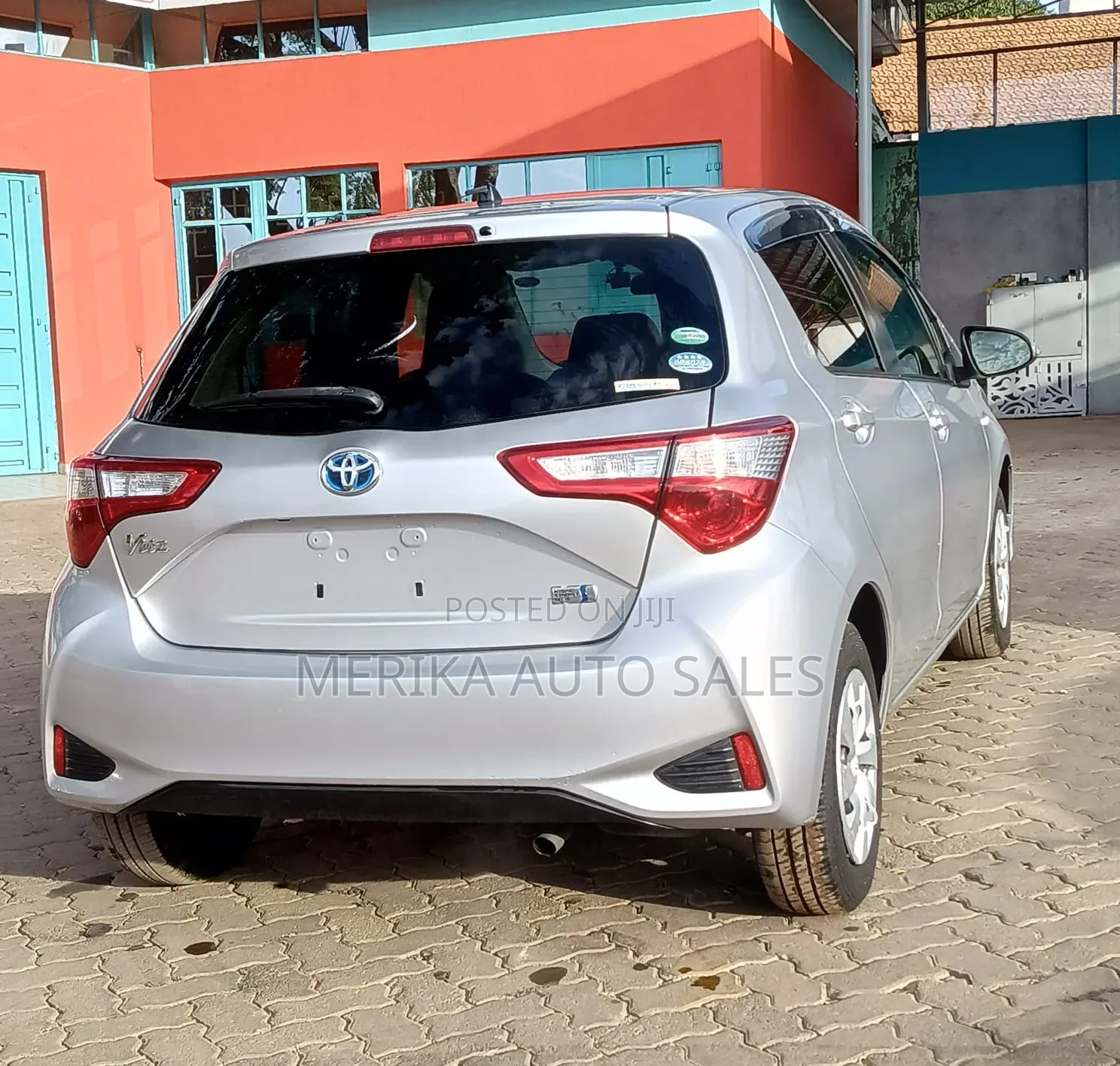 Toyota Vitz 2019 Silver