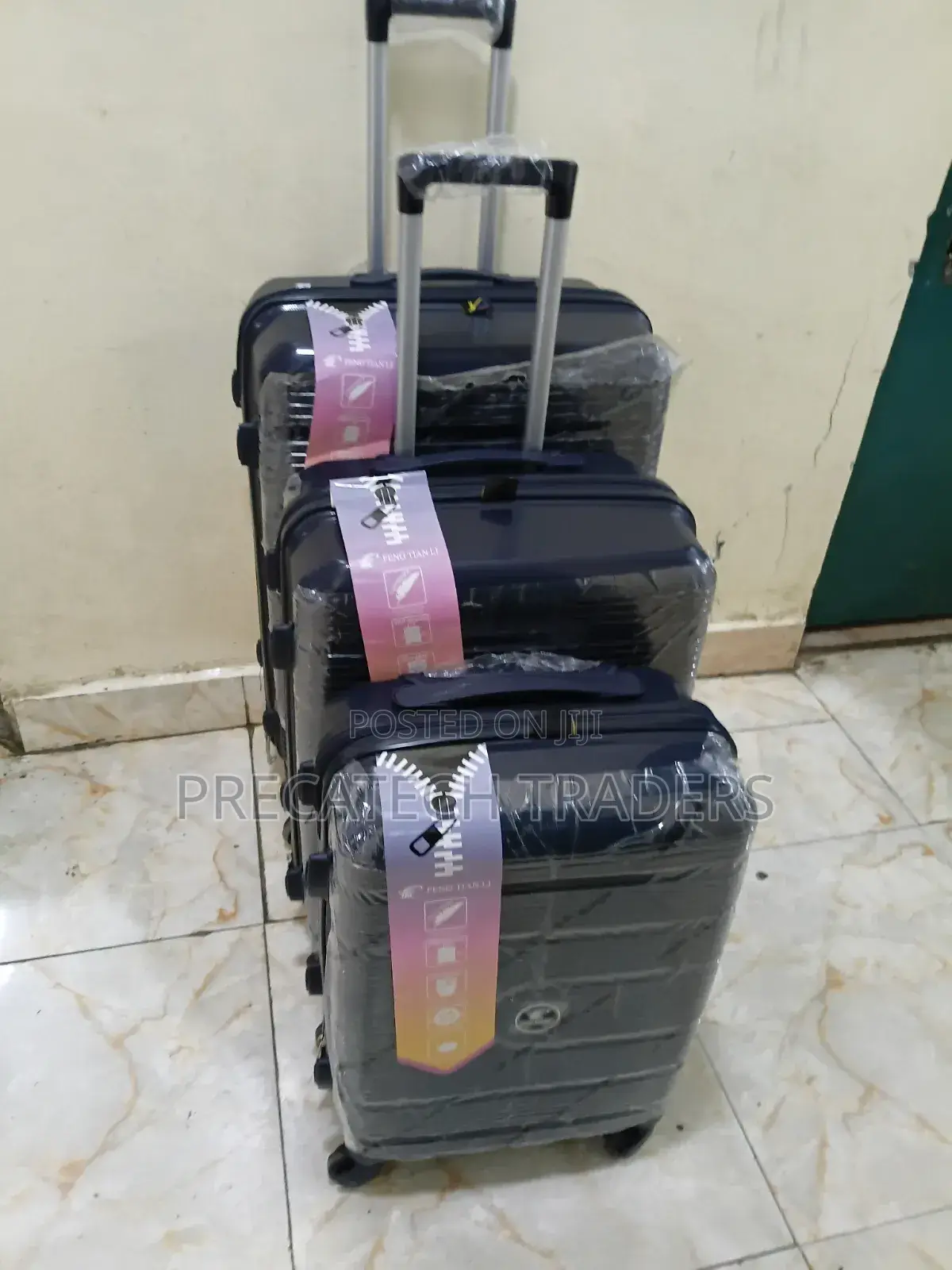 3-Piece Hard Shell Suitcase Set – Brand New