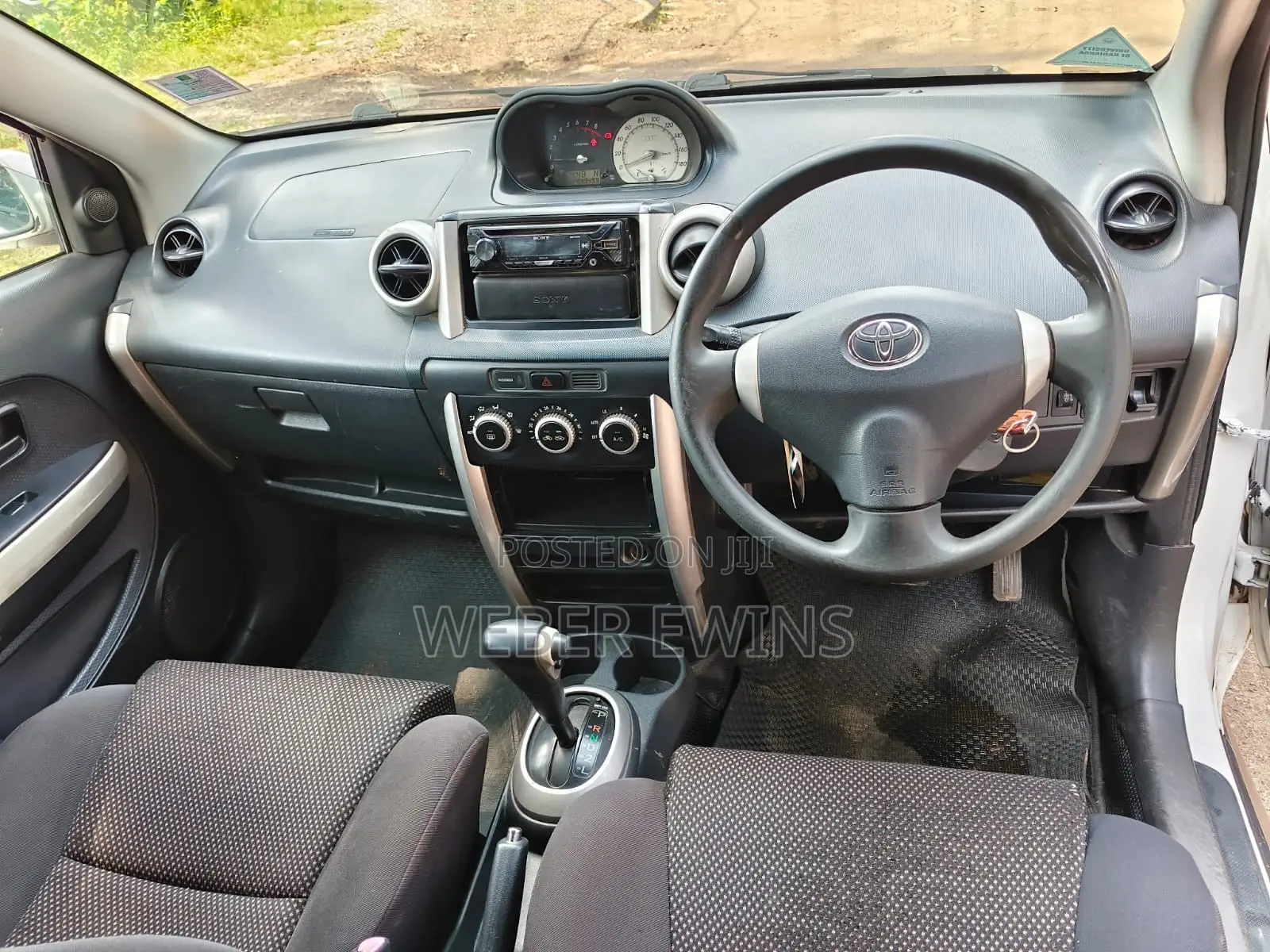 Toyota IST 2003 White