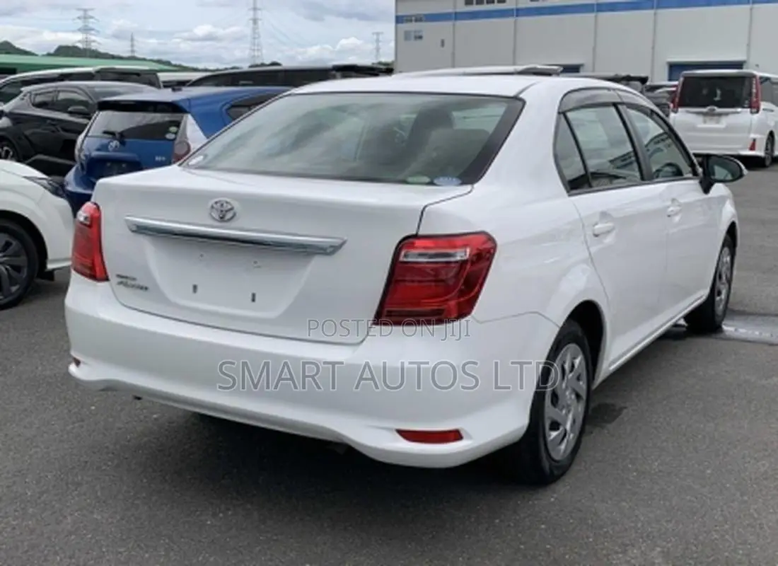 Toyota Axio 2021 Off white