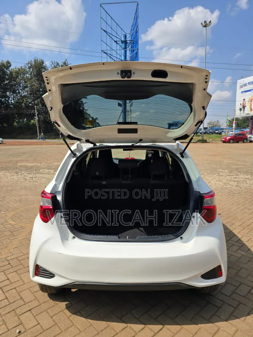 Toyota Vitz 2018 White