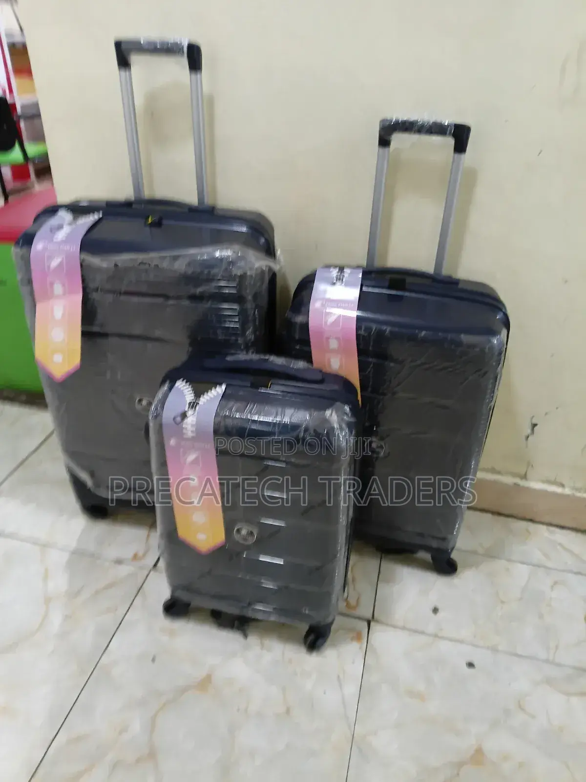 Suitcase Set Premium Hard Case Luggage Set – 3 Sizes