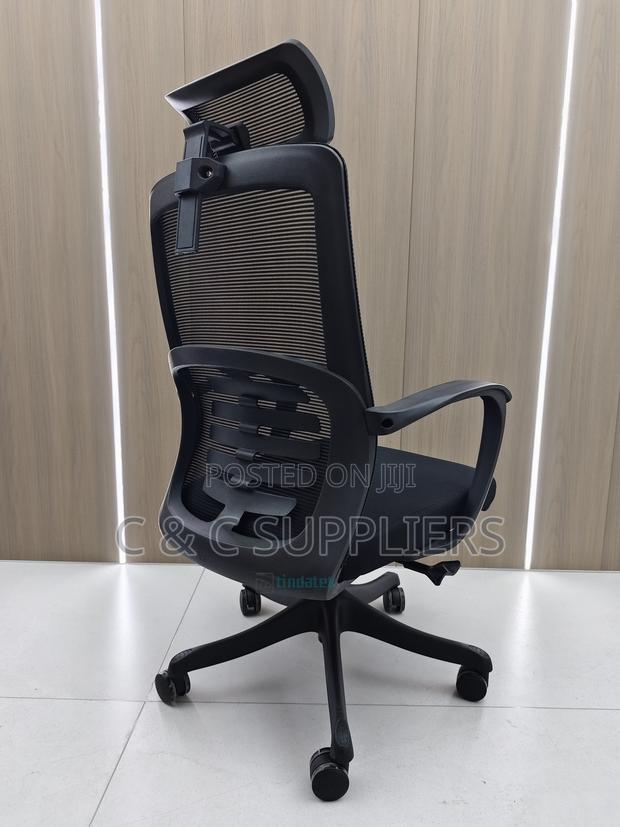 Ergonomic Swivel Lumber Support Chair - thumbnail 4