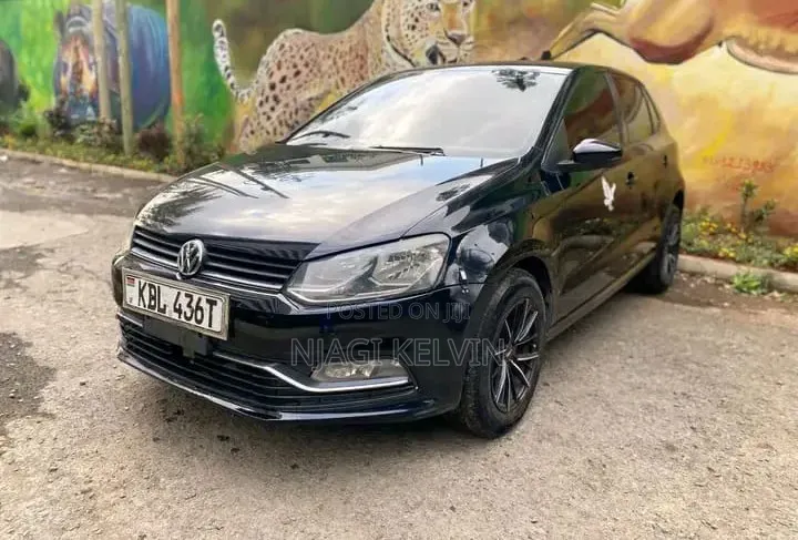 Volkswagen Polo 2015 Black