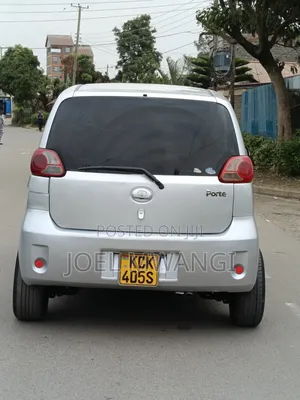 Toyota Porte 2009 Silver