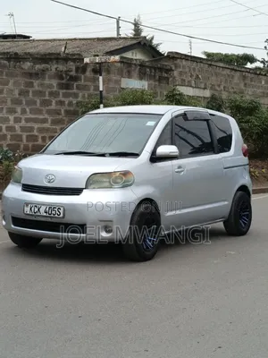 Toyota Porte 2009 Silver
