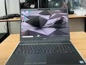 Laptop Dell Precision 15 7550 16GB Intel Core i7 SSD 512GB