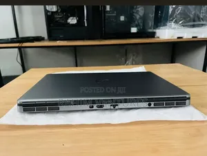 Laptop Dell Precision 15 7550 16GB Intel Core i7 SSD 512GB