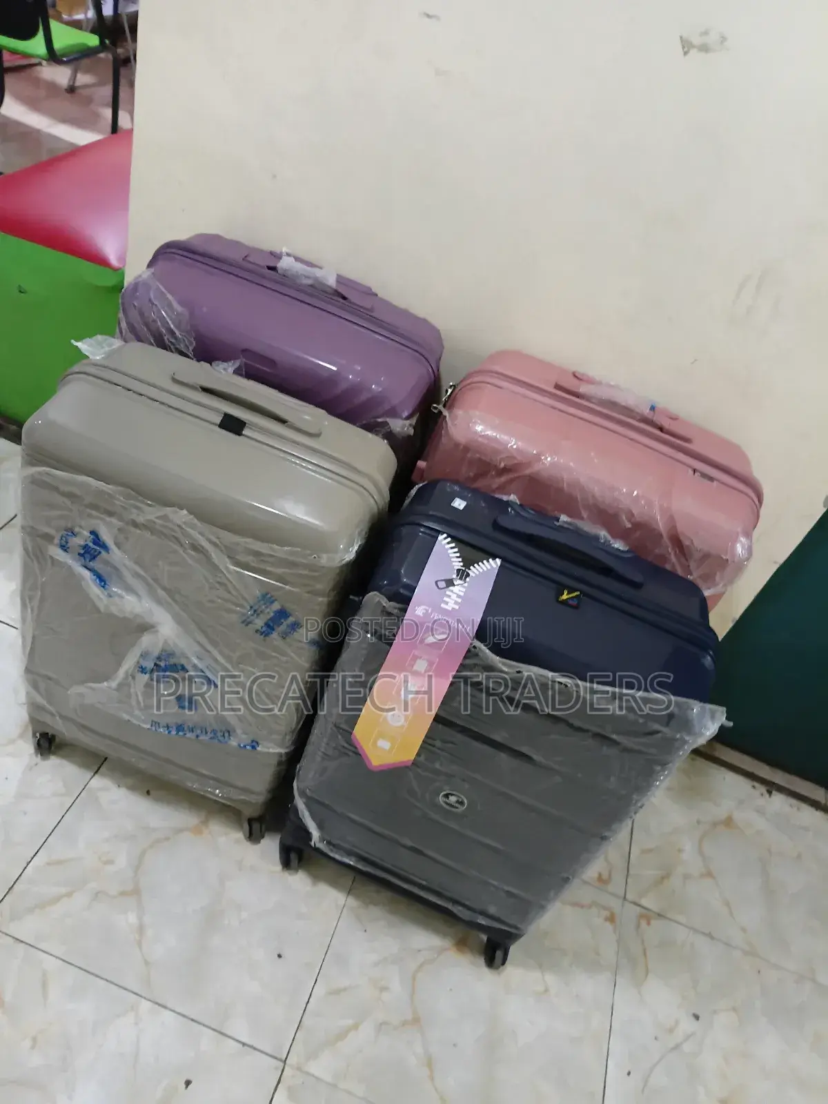 4-in-1 Rubber Travel Suitcase Set – 4 Wheels