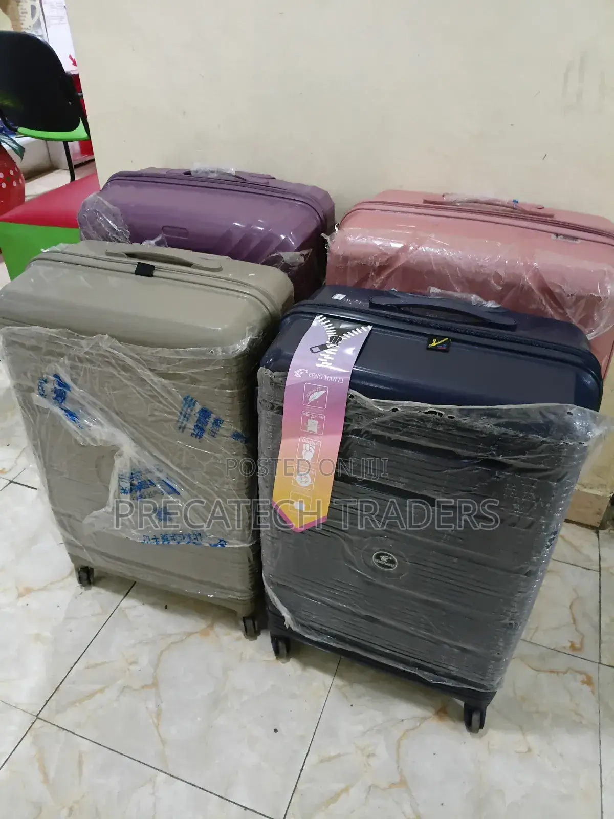 4in1 Suitcase Set Strong Rubber Travel Luggage Set – Large Size