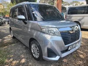 Toyota Roomy 2018