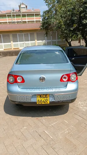 Volkswagen Passat 2008 Blue