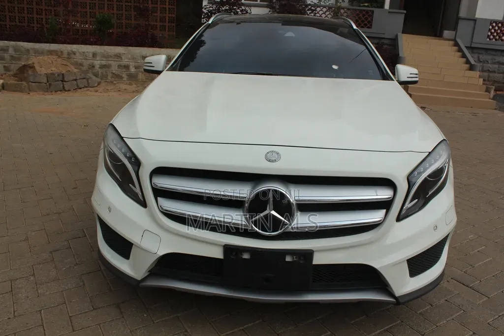 Mercedes-Benz GLA-Class 2016 White