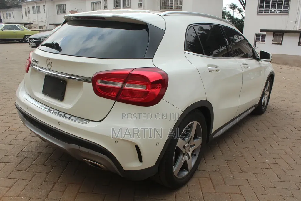 Mercedes-Benz GLA-Class 2016 White