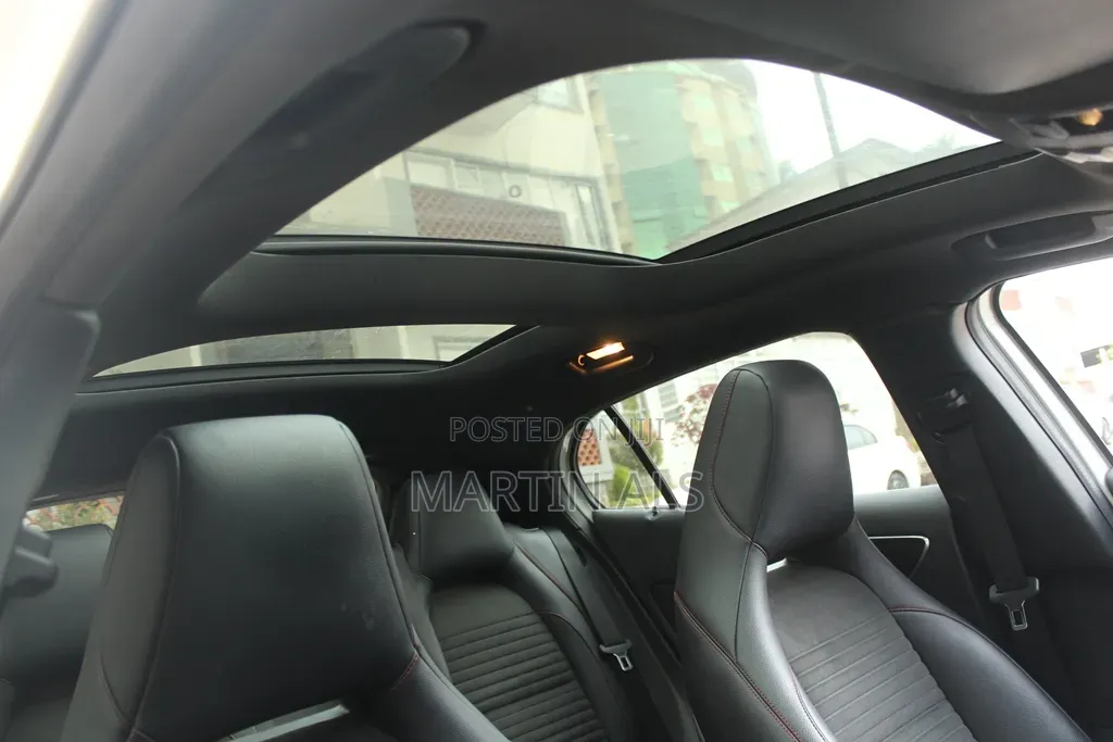 Mercedes-Benz GLA-Class 2016 White
