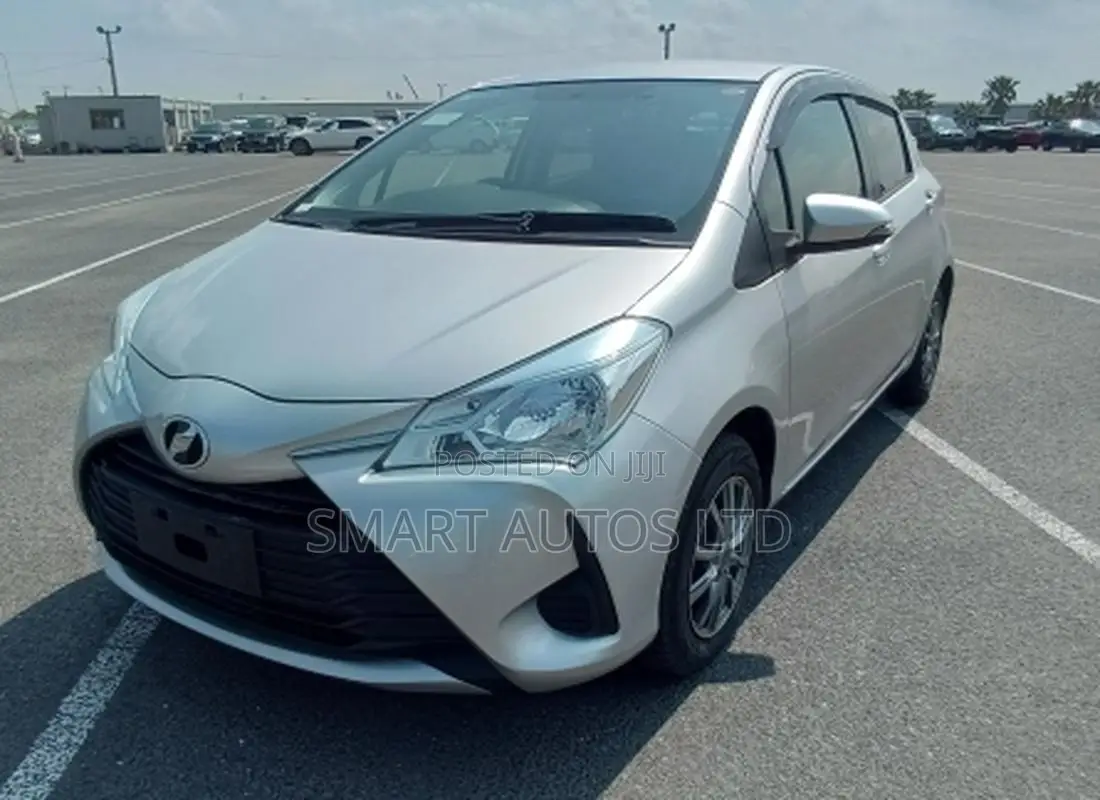 Toyota Vitz 2019 Silver