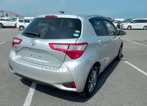 Toyota Vitz 2019 Silver