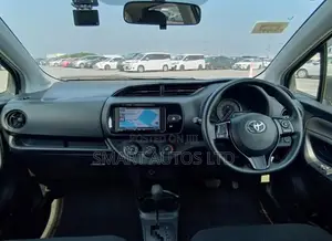 Toyota Vitz 2019 Silver