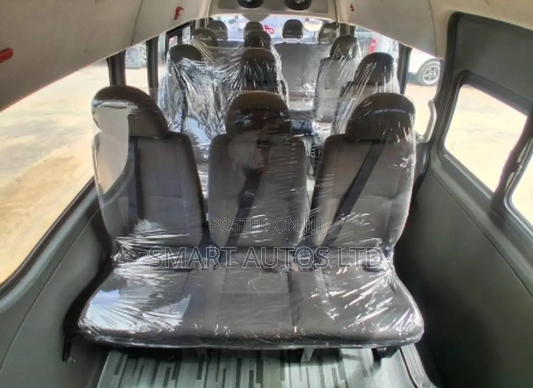Toyota HiAce 2019