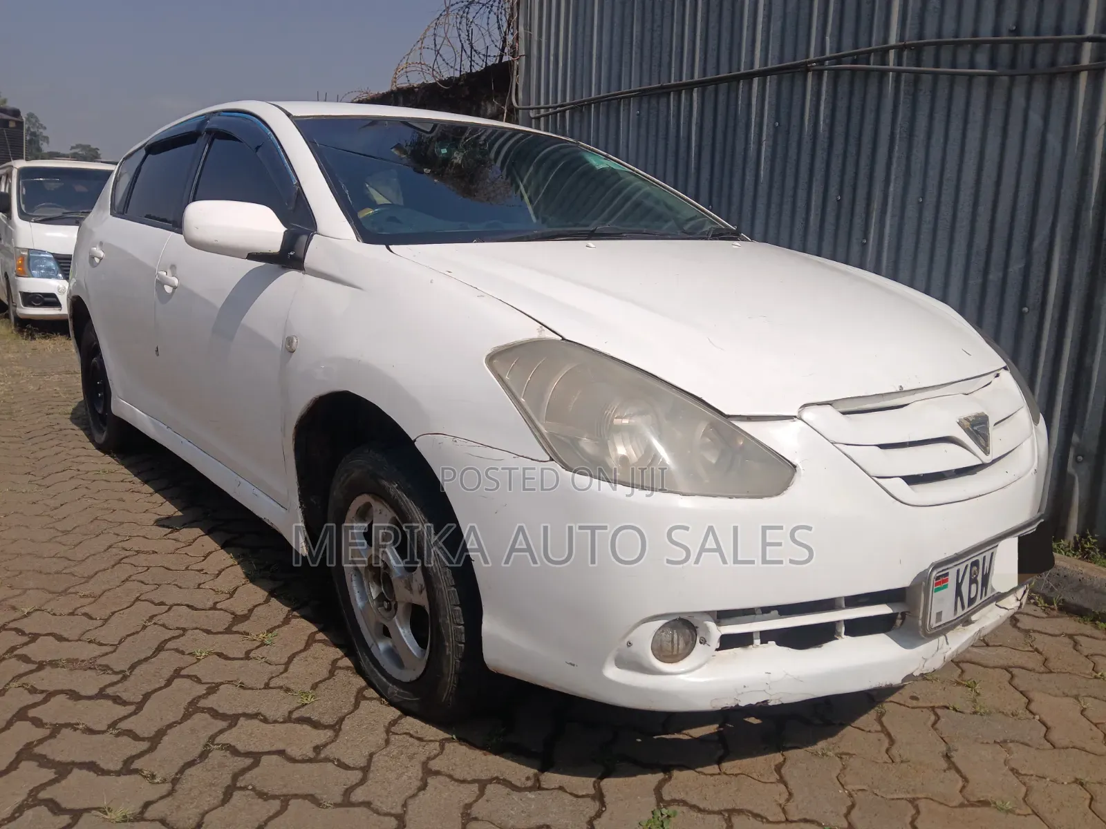 Toyota Caldina 2004 White