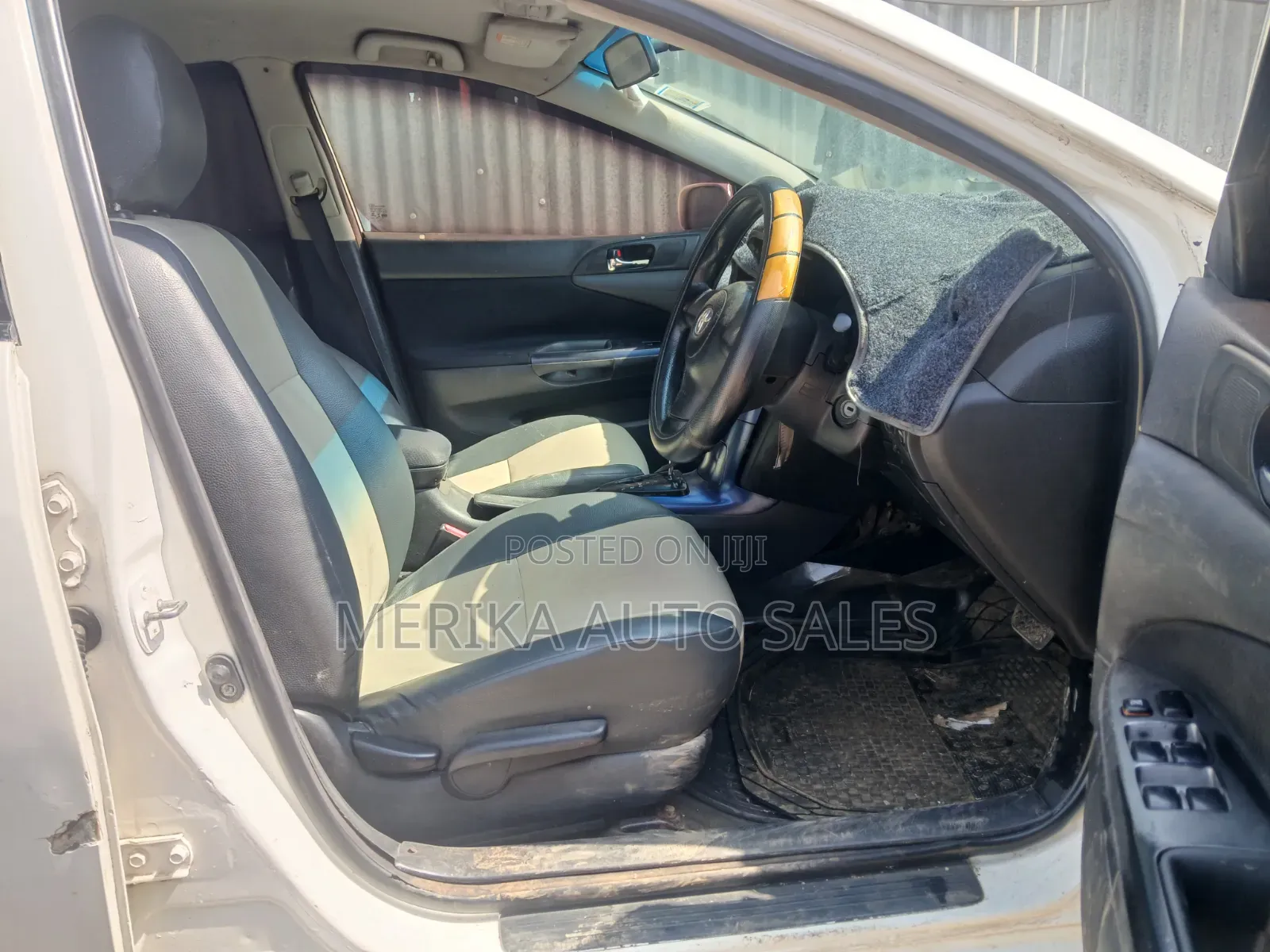 Toyota Caldina 2004 White