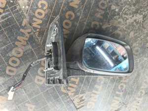 Toyota Nze 2005 Side Mirror Available