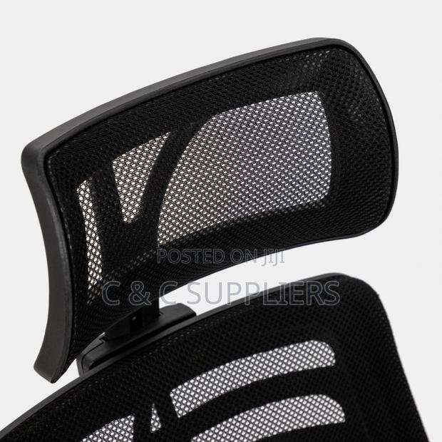 Swivel Office Chair With Headrest - thumbnail 7