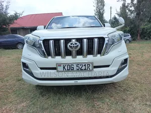 Toyota Land Cruiser Prado 2016 White
