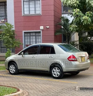 Nissan Tiida 2006 Gold