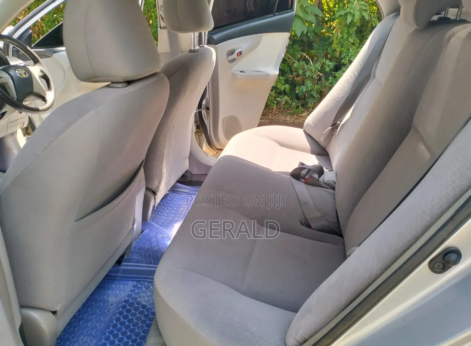 Toyota Axio 2012 Silver