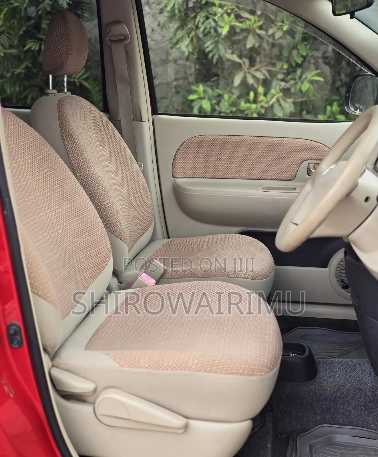 Toyota Sienta 2014 Red