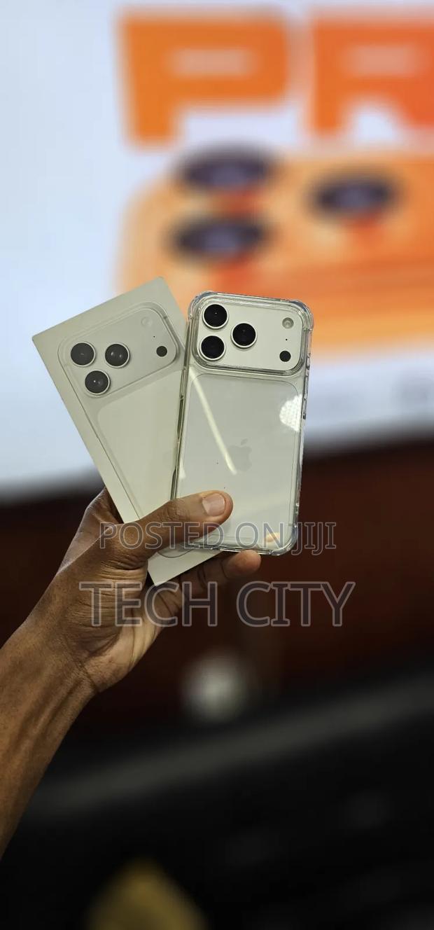 Apple iPhone 17 Pro 1 TB Silver - thumbnail 2