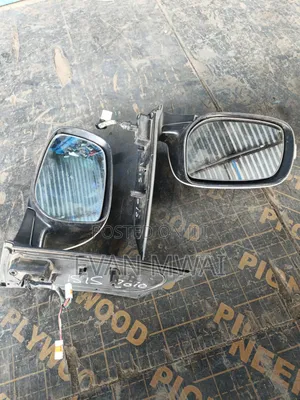 Toyota Isis 2010 Side Mirror Left Only