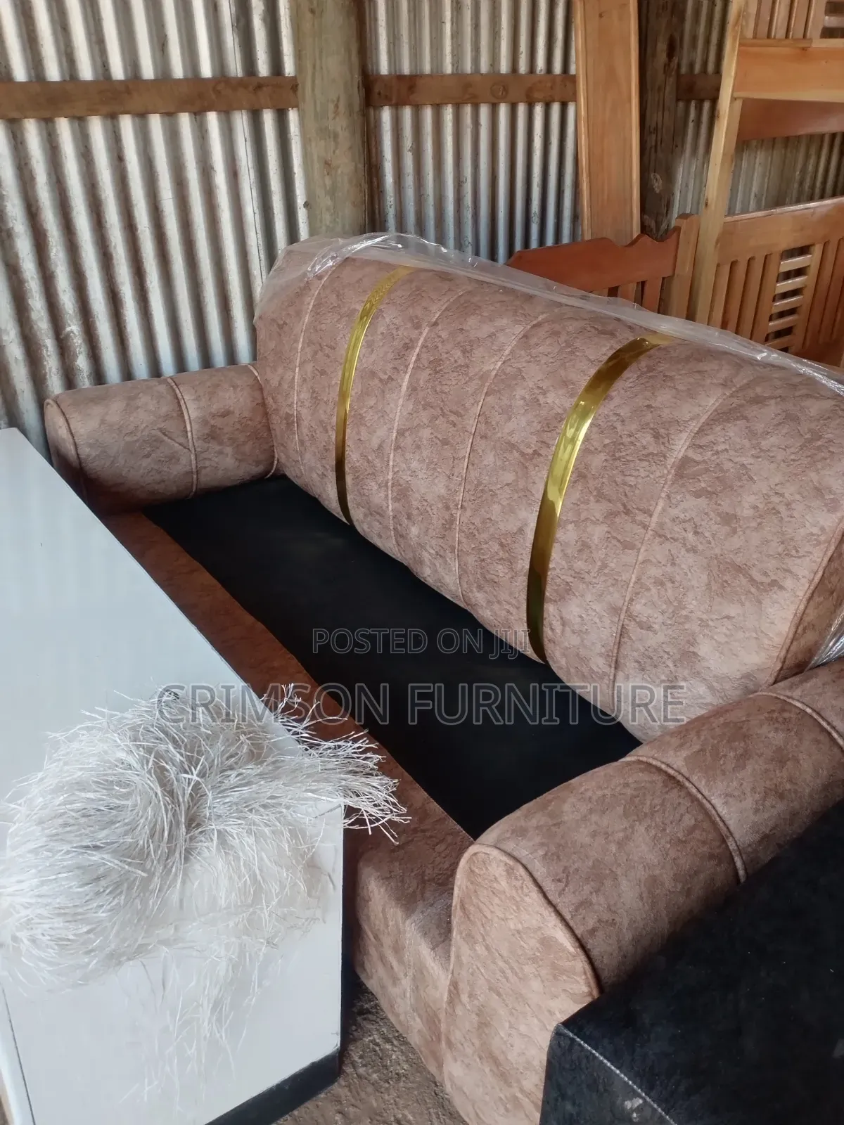 Sofa Set Available