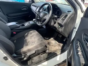 Honda Vezel 2018 White