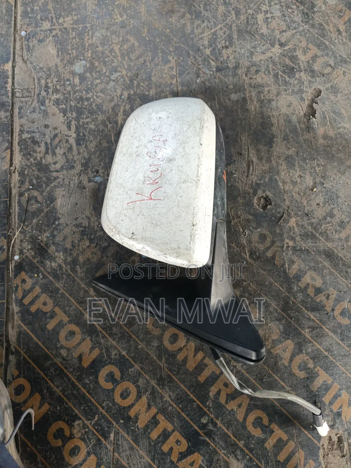 Toyota Kruger 2010 Side Mirror Right Only 3wrs