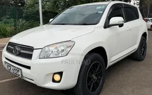 Toyota RAV4 2012 White