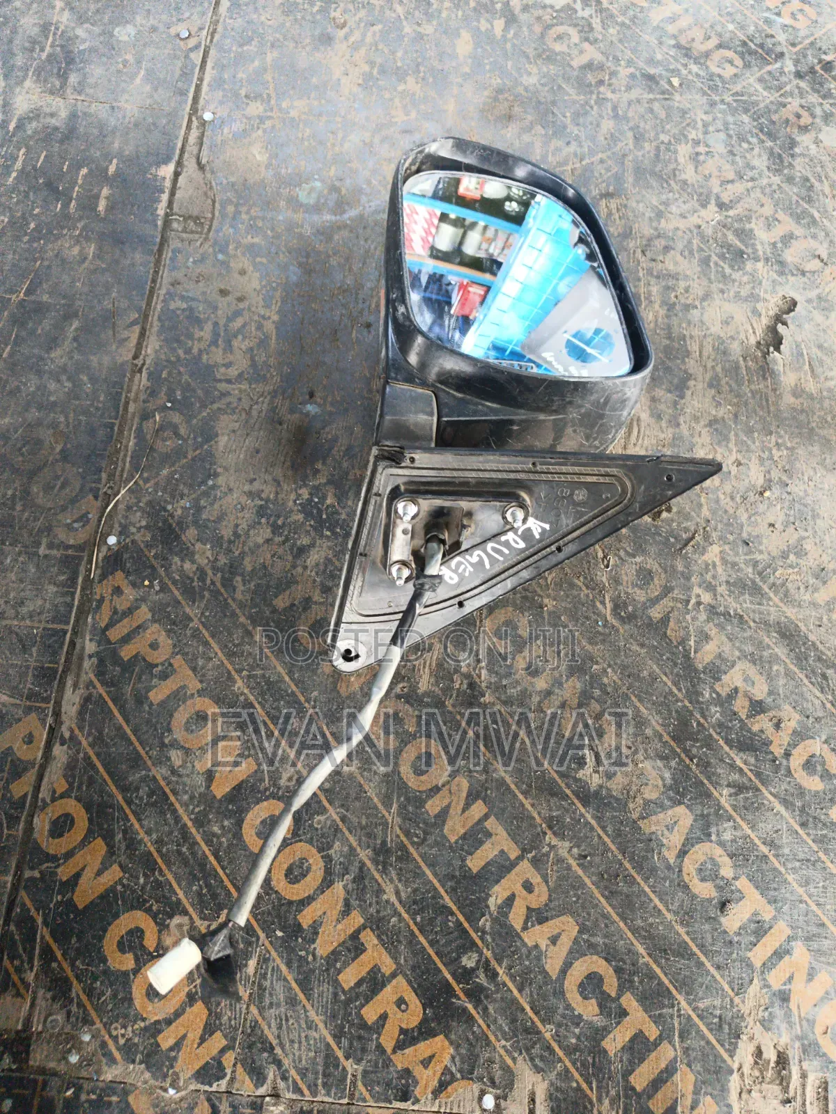 Toyota Kruger 2010 Side Mirror Right Only 3wrs
