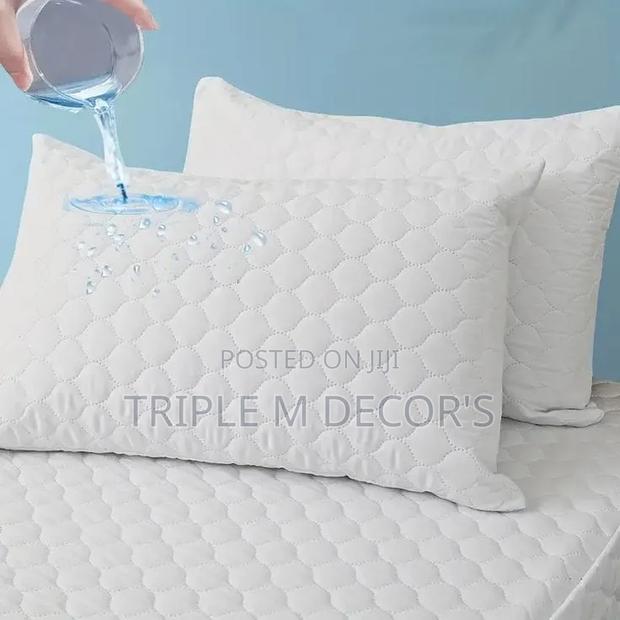 Hypoallergenic Pillow Protector