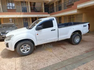 Isuzu D-MAX 2017 White