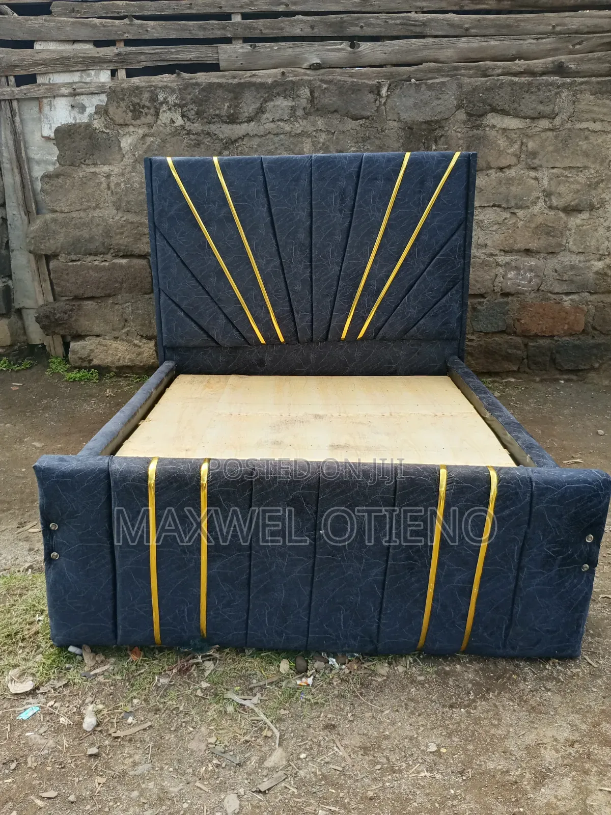 5 by 6 Chester Bed
